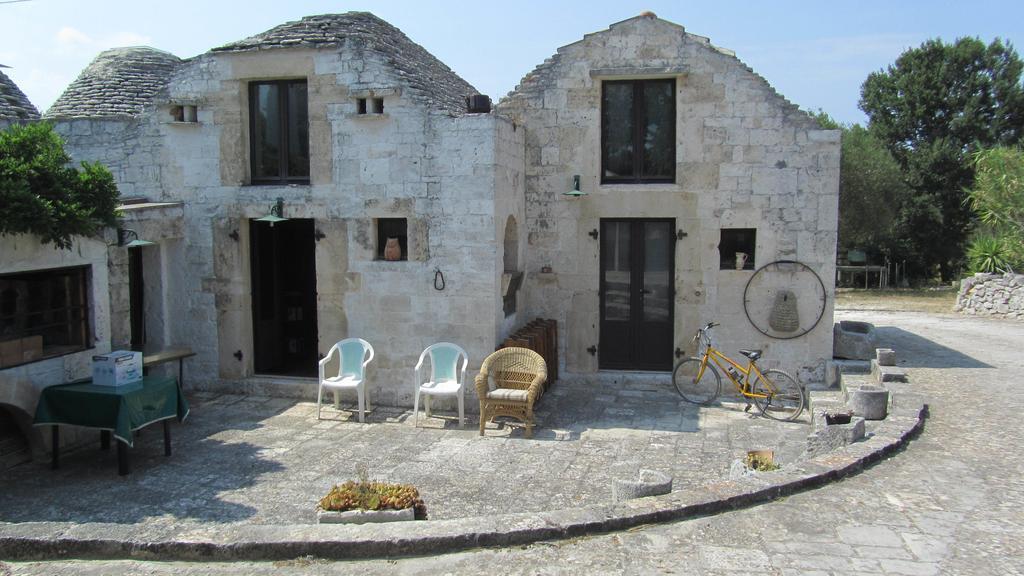 Trullo Malvisco Villa Alberobello Ruang foto