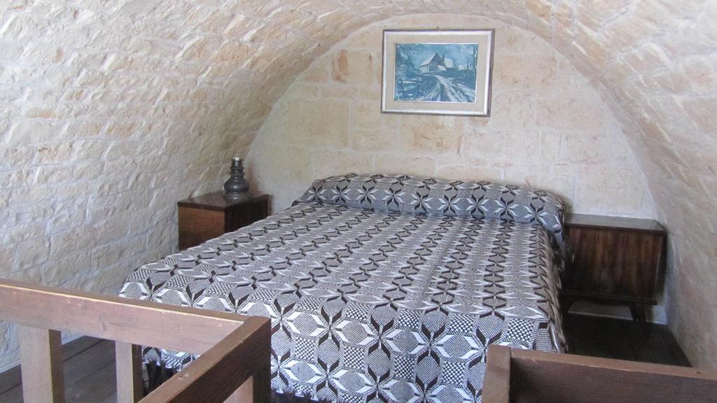 Trullo Malvisco Villa Alberobello Ruang foto